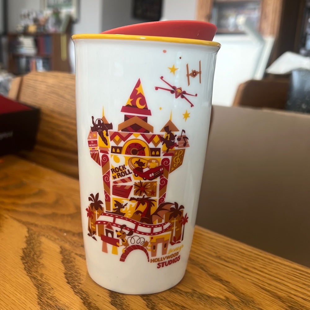 NWT Disney Starbucks Hollywood Studios glass mug